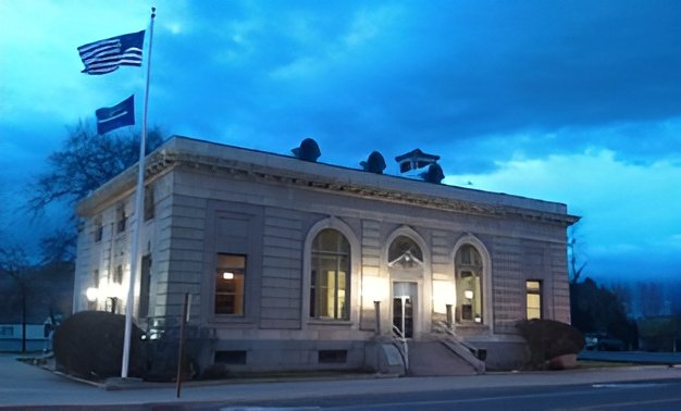 ChavesOfficeBuilding